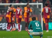 英雄联盟总决赛门票-利物浦客场惨败，主将受伤加重困境的简单介绍