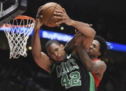 LOL决赛-关于山东队力克凯尔特人，易建联统治全场的信息