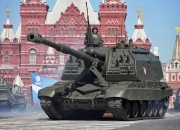 LOL决赛-从密尔沃基到五棵松，当字母哥化身银河战舰，北京队的火箭如何升空