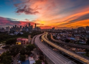 英雄联盟总决赛直播-平行时空，内马尔的孤独里程碑，与西班牙的集体行军