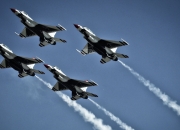 LOL决赛-数据说他们毫无关联，但命运却在抢七夜同时拨动了时钟