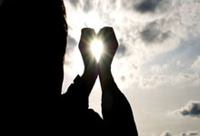 神锋破阵！C罗以一敌众上演中超封神之战