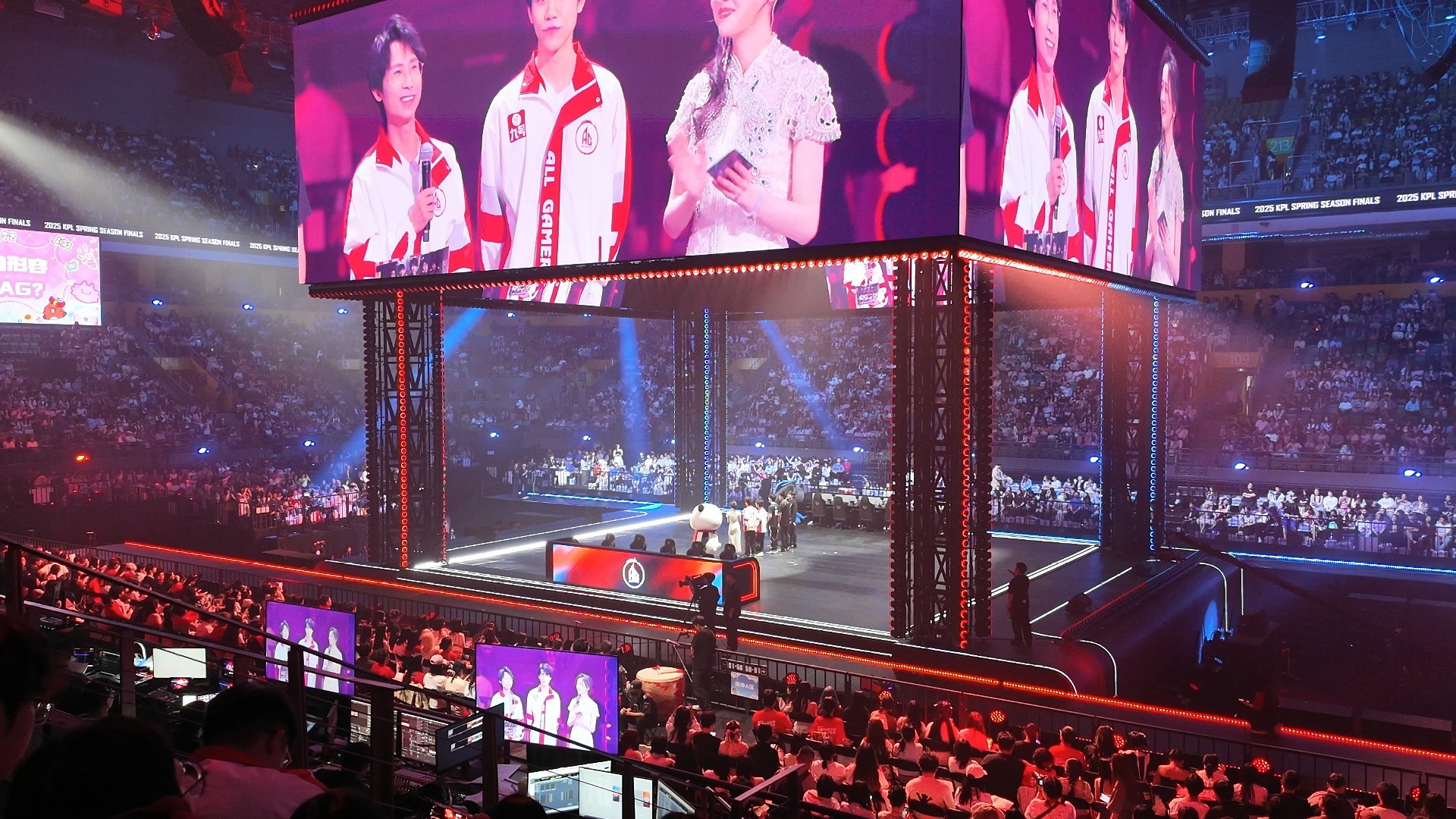 激动人心的对决将在赛场上演