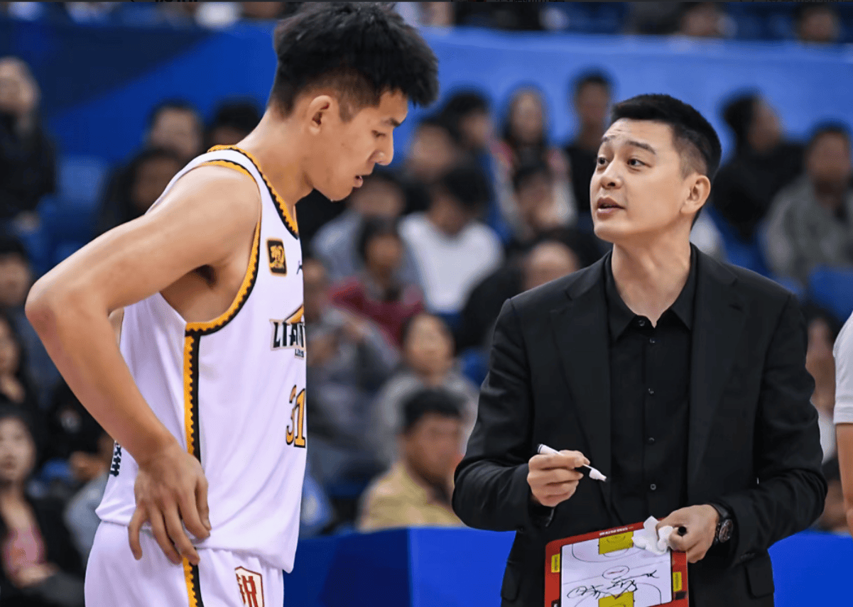 主帅风采:辽宁沈阳队教练率队备战下一场比赛的简单介绍 主帅风采:辽宁沈阳队教练率队备战下一场比赛的简单介绍