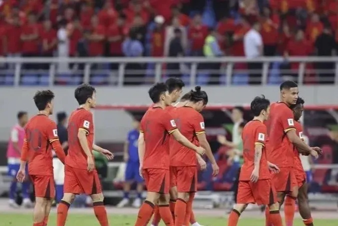 包含东亚球队实力争雄,体育竞技激烈对抗的词条 包含东亚球队实力争雄,体育竞技激烈对抗的词条