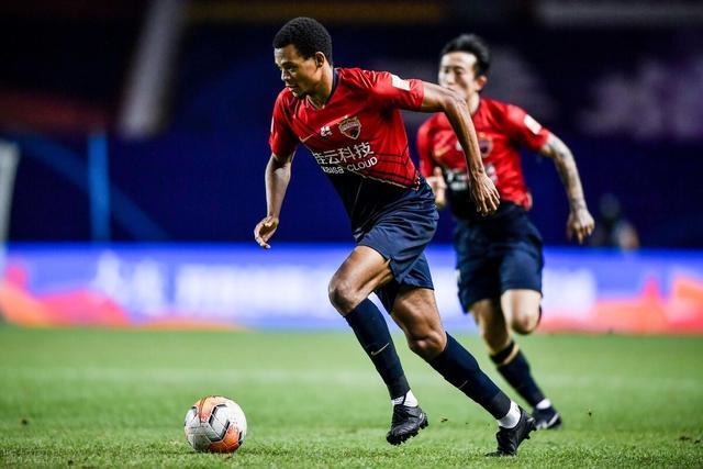 深圳佳兆业队客场战胜大连人员不足的简单介绍 深圳佳兆业队客场战胜大连人员不足的简单介绍