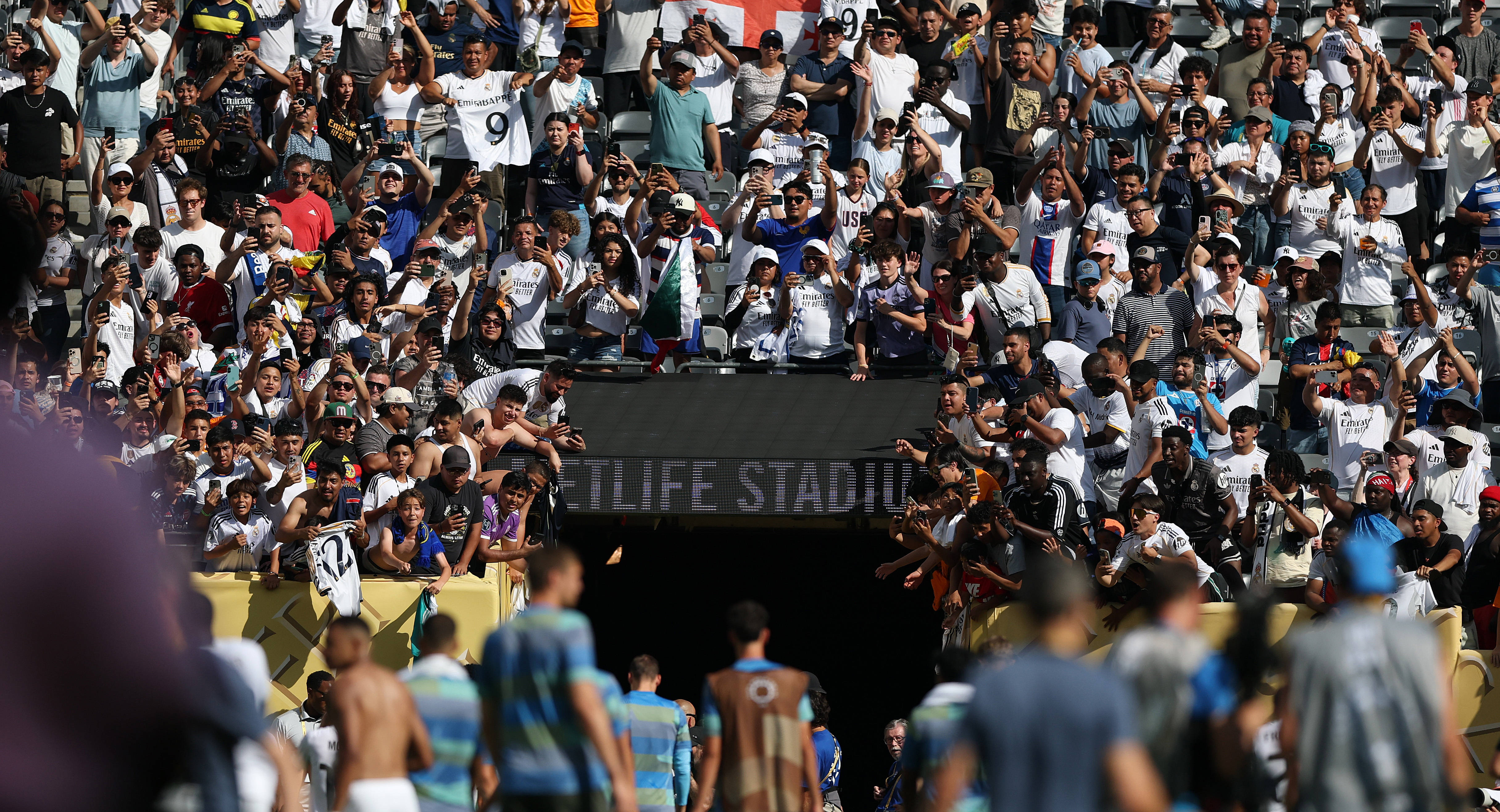 包含巴黎圣日耳曼憾负皇家马德里无缘决赛的词条 包含巴黎圣日耳曼憾负皇家马德里无缘决赛的词条