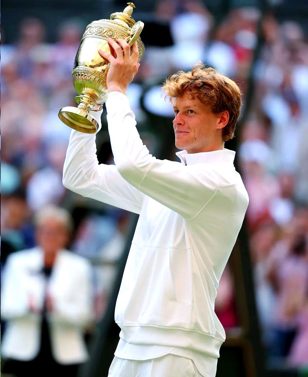 温网横扫法网，辛纳刷新纪录