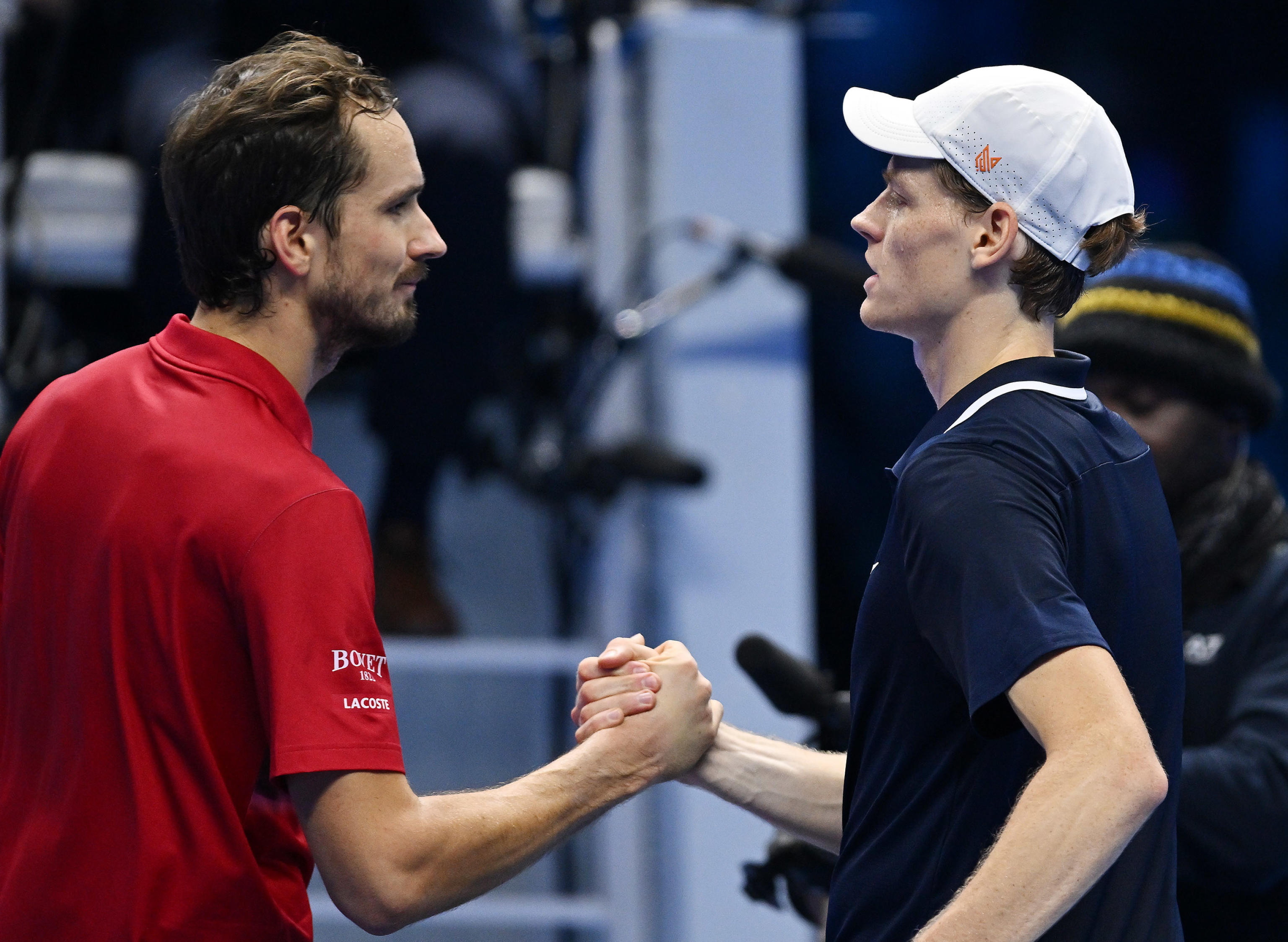 年终总决赛逆转拉沃尔杯，梅德韦杰夫统治全场