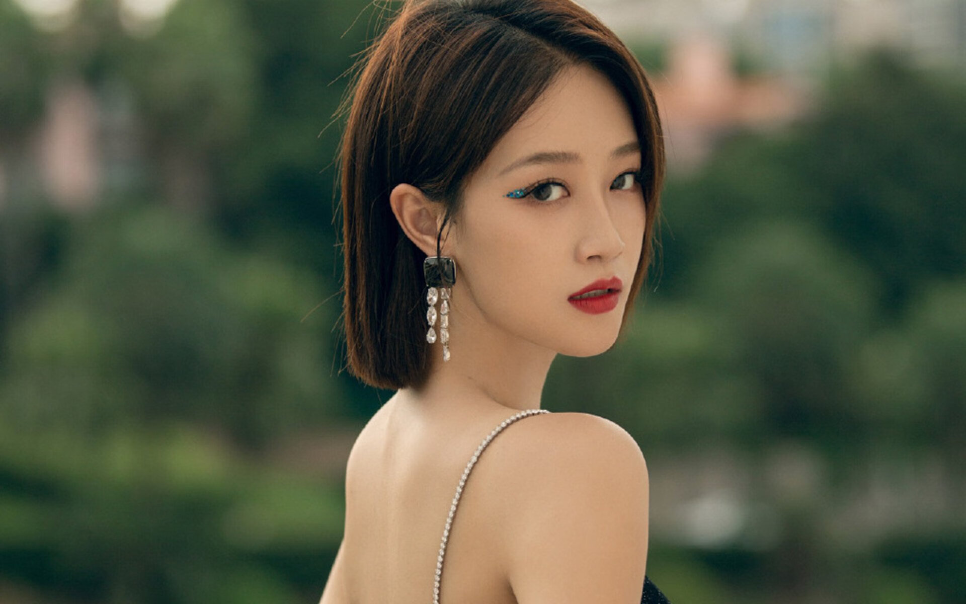 巴雷拉连飚关键分,澳大利亚拉开差距力克希腊