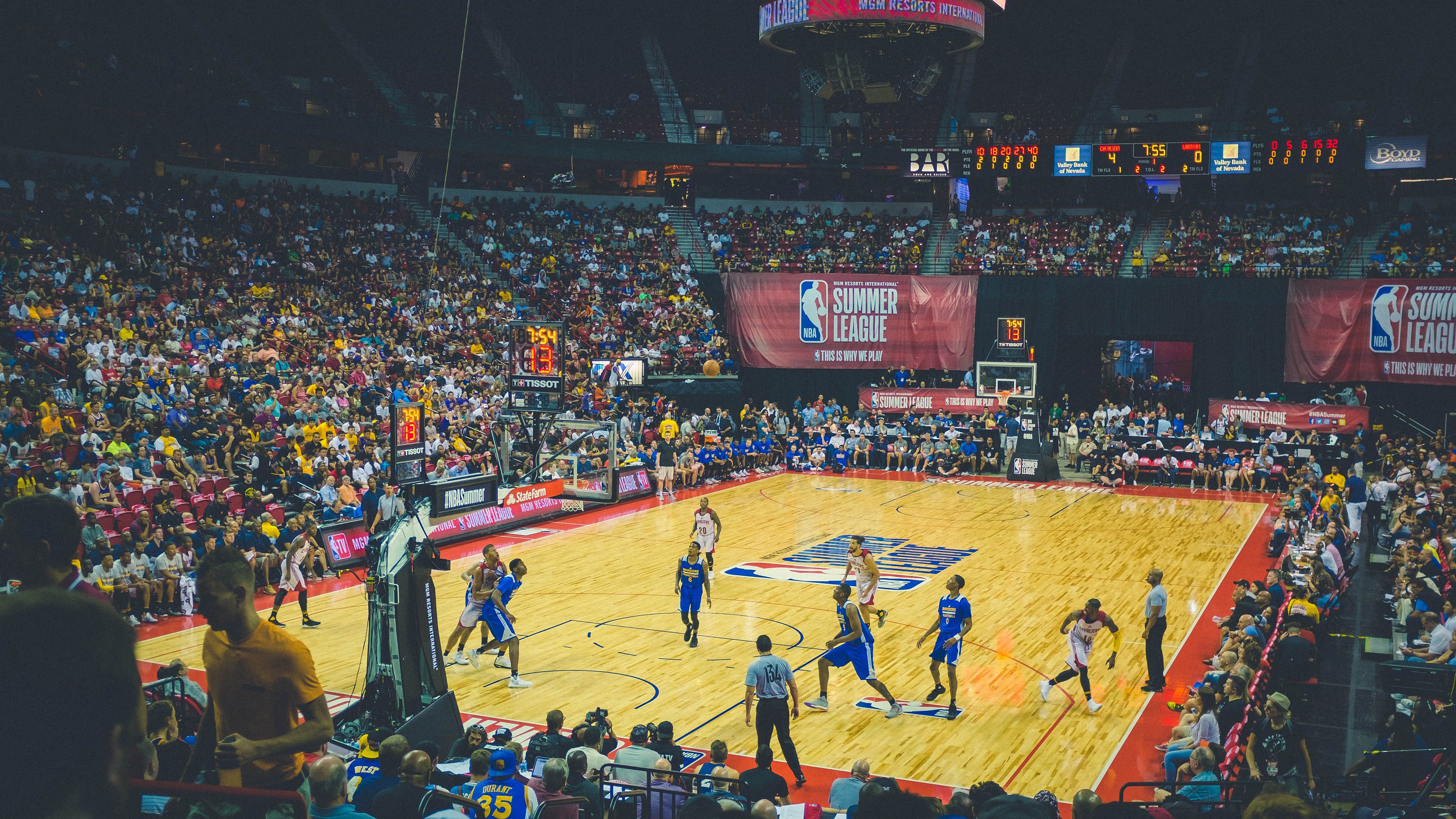 审判之夜，一个不懂数据的裁判，与统治全场的帕尔默